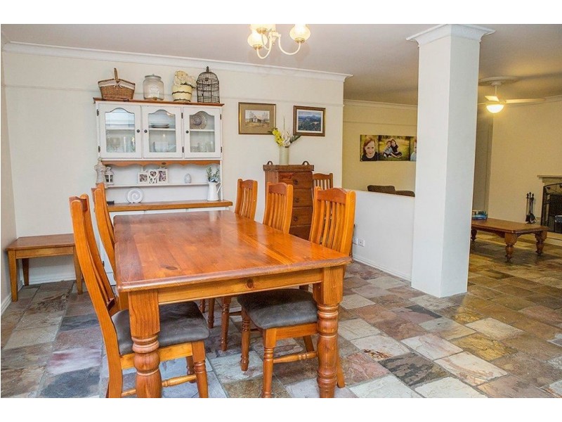 42 Peachey Rd, Ormeau QLD 4208