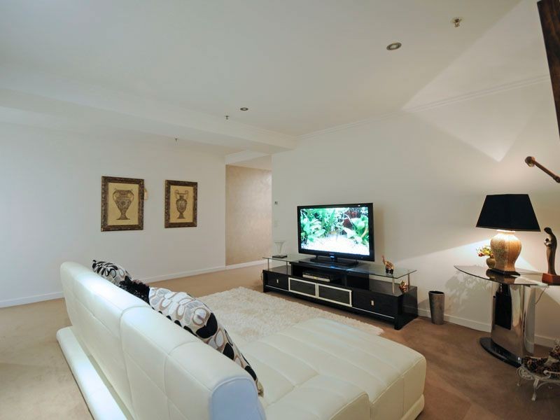 1610/33 T E Peters Drive, Broadbeach QLD 4218