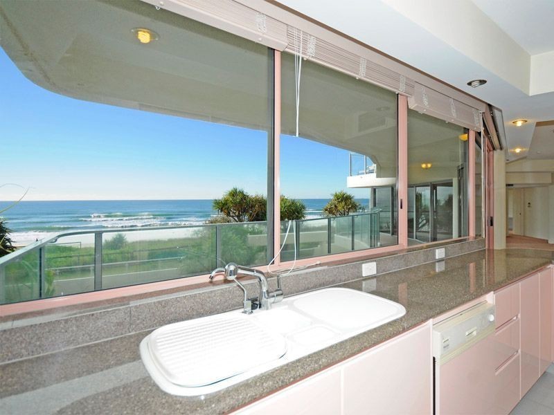 2/39 Garfield Tce, Surfers Paradise QLD 4217