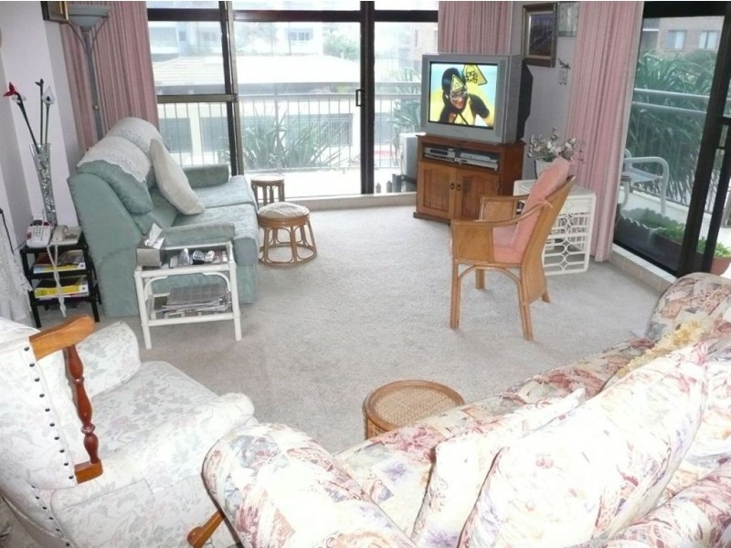 2D/4 Old Burleigh Road, Surfers Paradise QLD 4217