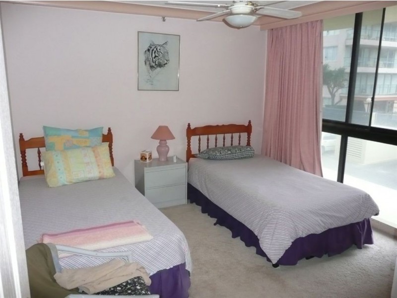 2D/4 Old Burleigh Road, Surfers Paradise QLD 4217