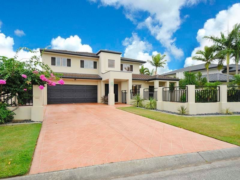 7 Cheval Court, Benowa Waters QLD 4217