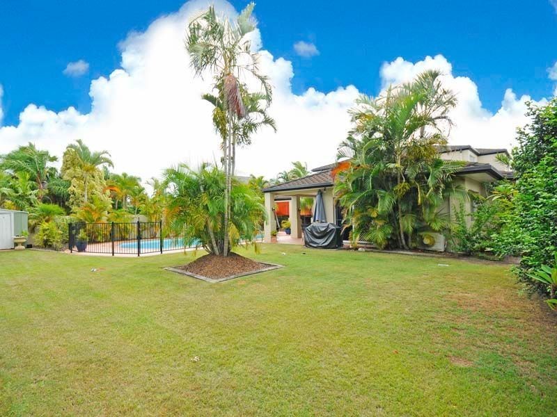 7 Cheval Court, Benowa Waters QLD 4217