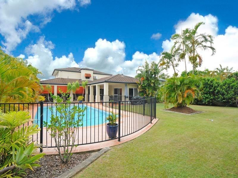 7 Cheval Court, Benowa Waters QLD 4217