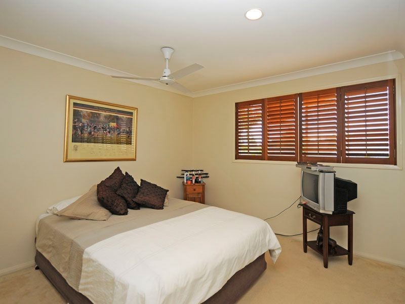 7 Cheval Court, Benowa Waters QLD 4217