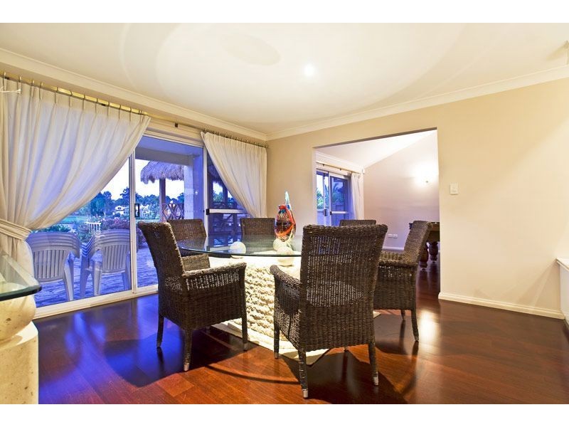 83 Cabana Blvd, Benowa Waters QLD 4217