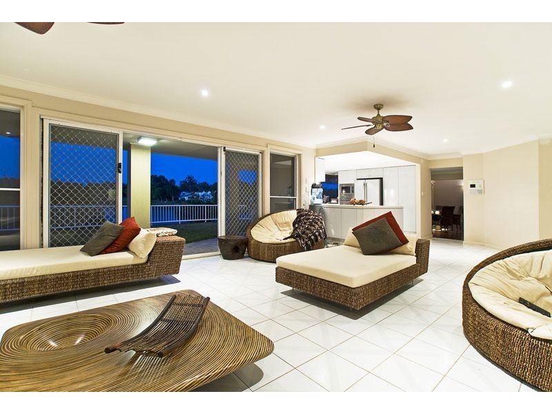 83 Cabana Blvd, Benowa Waters QLD 4217