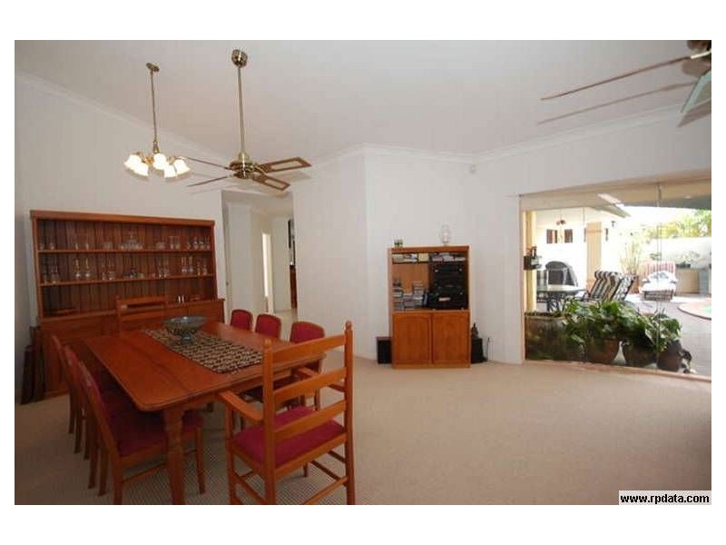 41 Deborah Ave, Benowa Waters QLD 4217