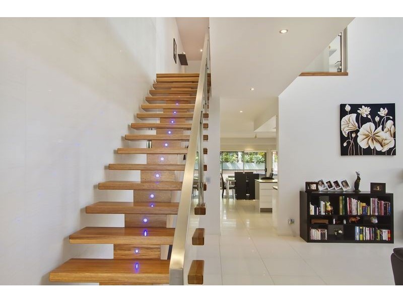 8002B Vista Drive, Benowa QLD 4217