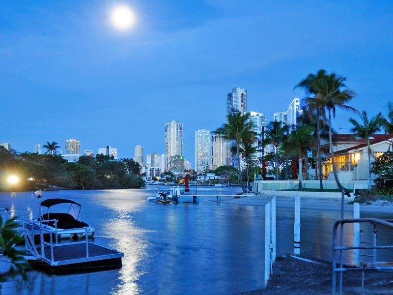 1/15 Inga Avenue, Surfers Paradise QLD 4217