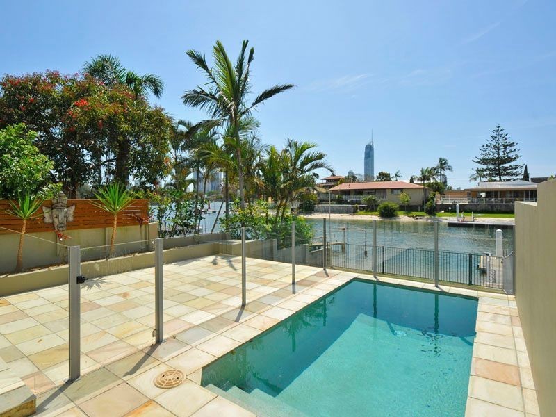 1/15 Inga Avenue, Surfers Paradise QLD 4217