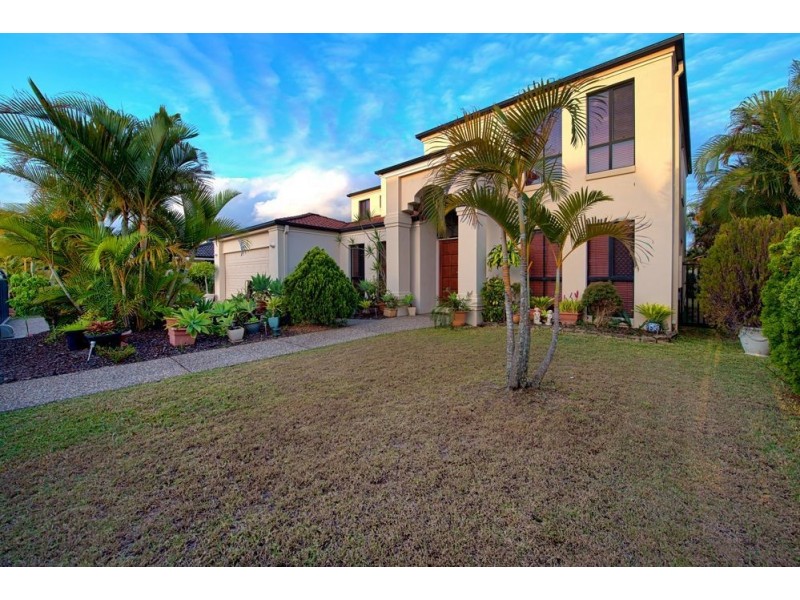 58 Sir Bruce Small Blvd, Benowa Waters QLD 4217