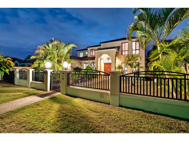 58 Sir Bruce Small Blvd, Benowa Waters QLD 4217
