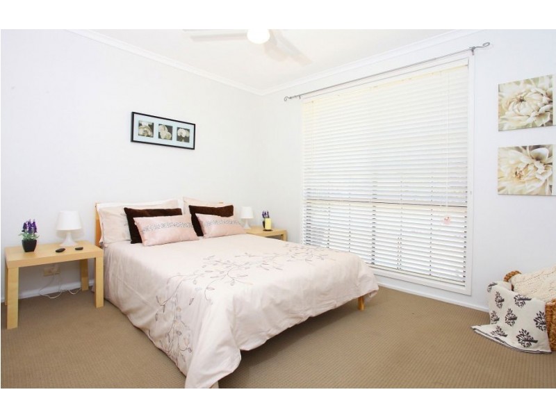13 Nemo Street, Ashmore QLD 4214