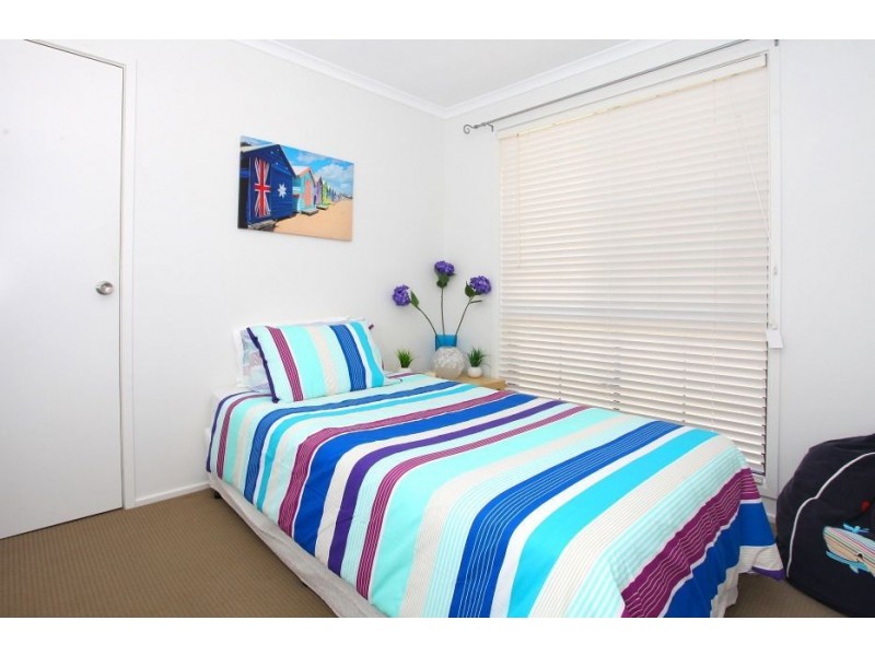 13 Nemo Street, Ashmore QLD 4214