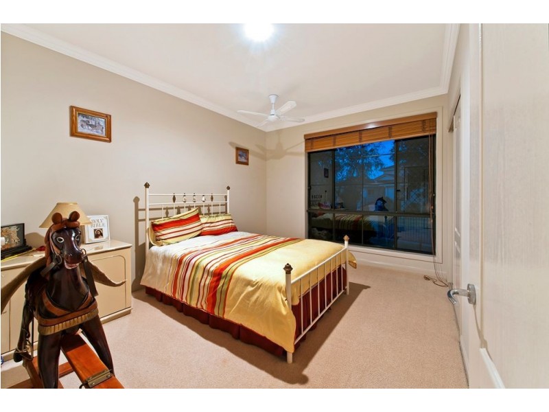 20 Merrimac Blvd, Broadbeach Waters QLD 4218