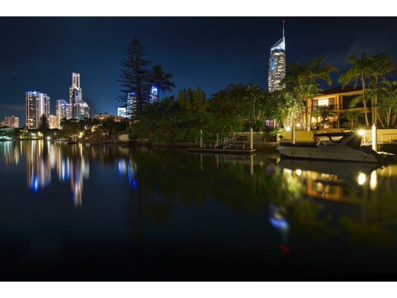 2/26 Paradise Island, Surfers Paradise QLD 4217