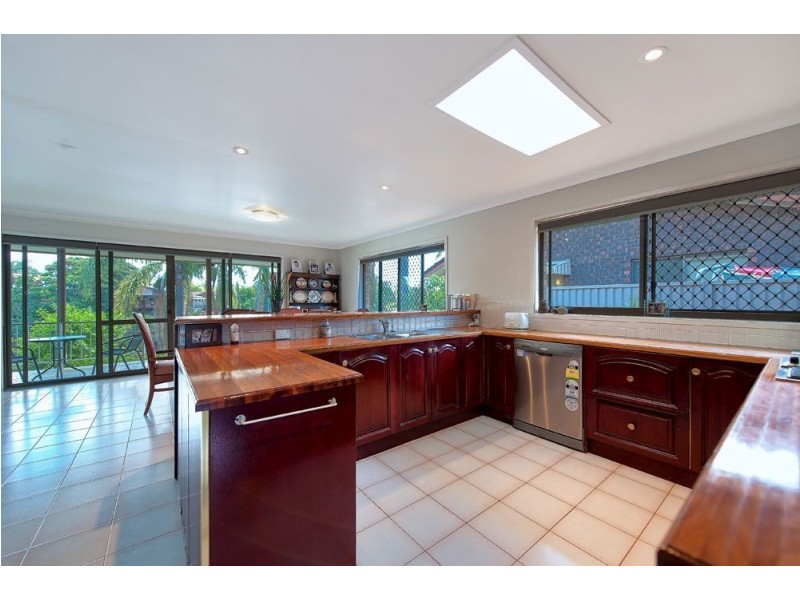 29 Witt Ave, Carrara QLD 4211