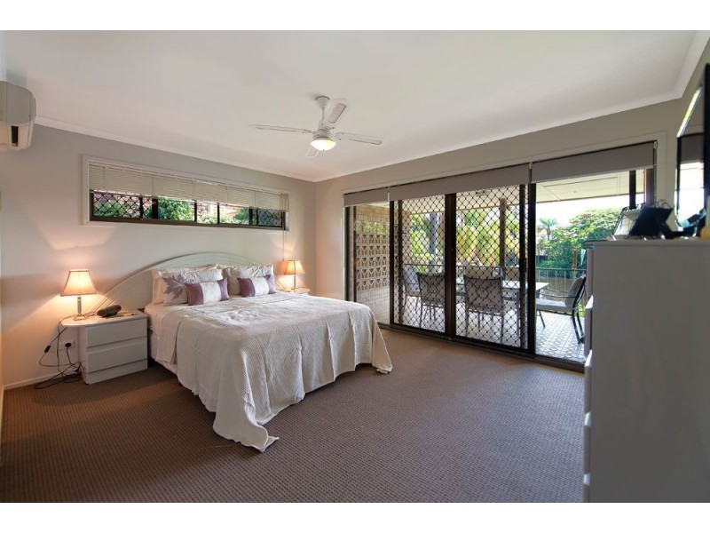 29 Witt Ave, Carrara QLD 4211