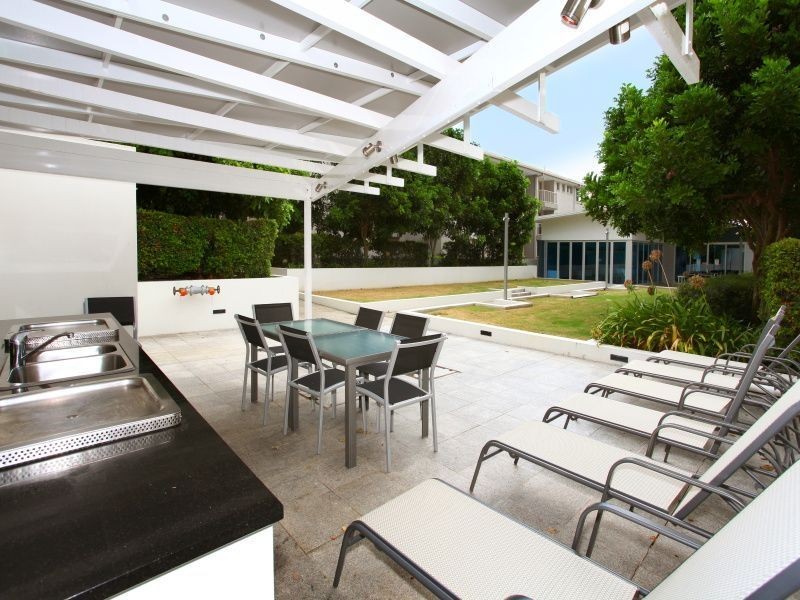 702/430 Marine Parade, Biggera Waters QLD 4216