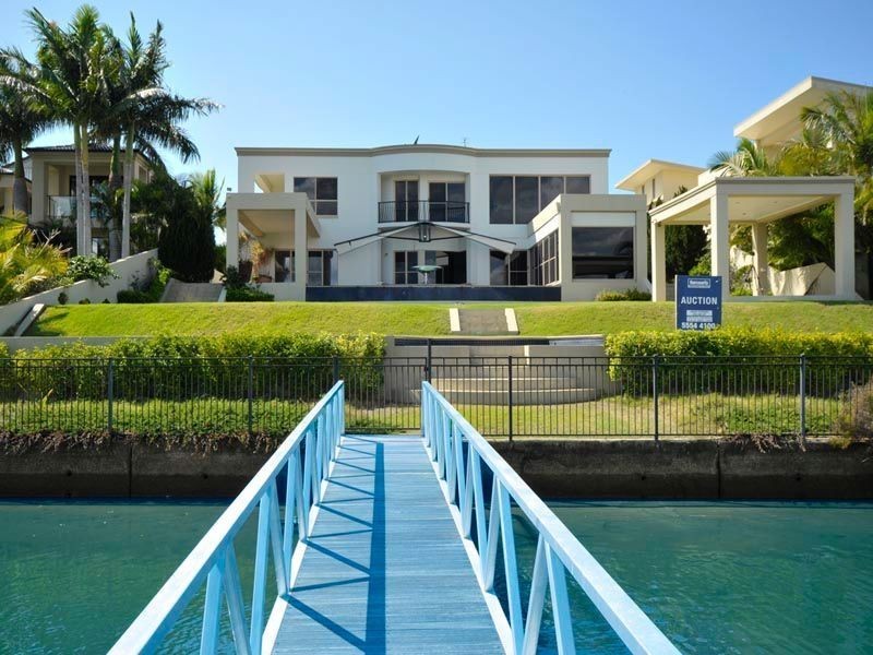 29 Sir Bruce Small Blvd, Benowa Waters QLD 4217