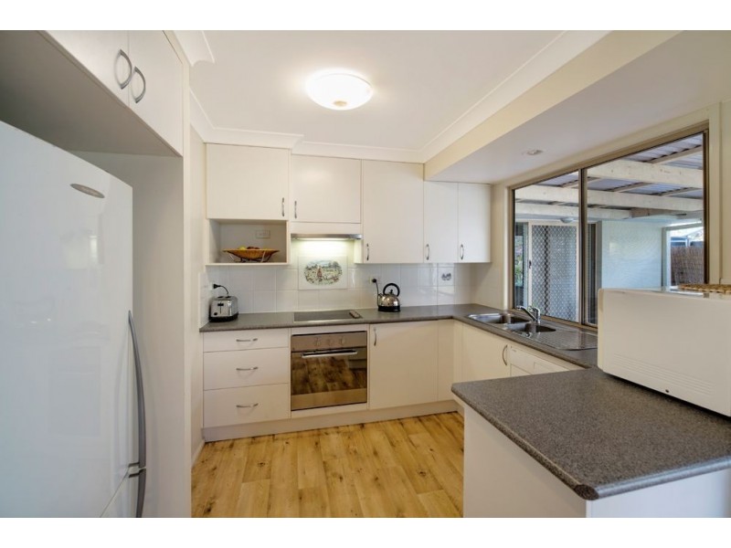 6 Millswyn Court, Carrara QLD 4211