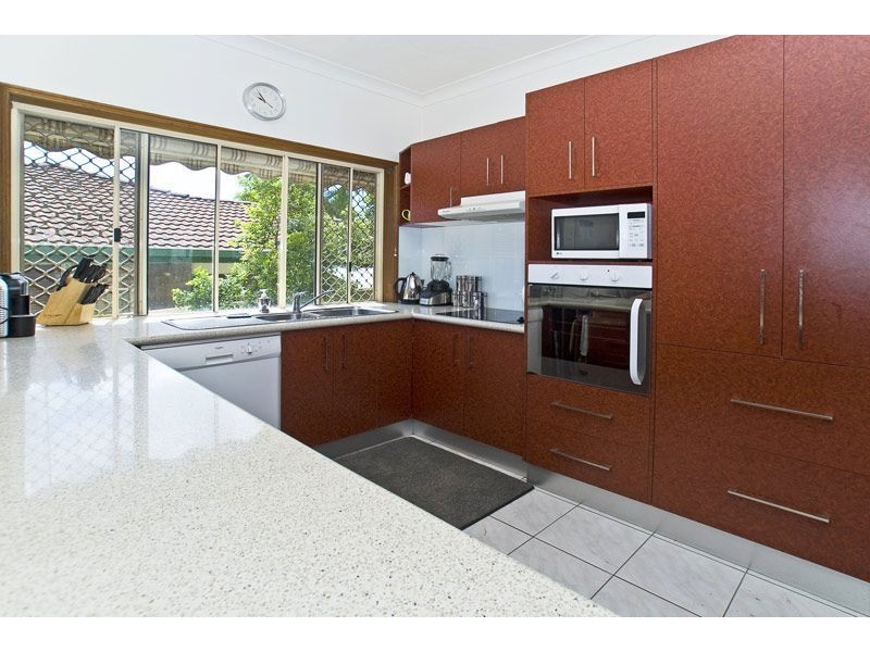 17 Woolmere Street, Carrara QLD 4211