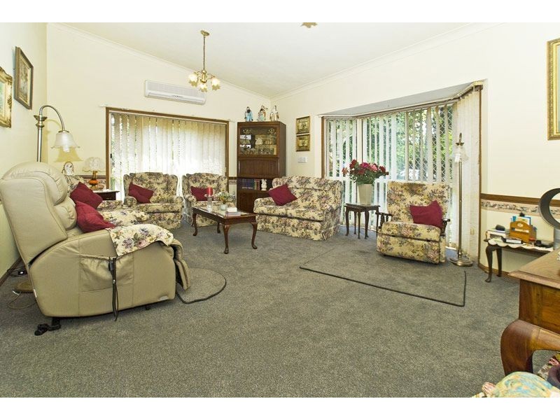 17 Woolmere Street, Carrara QLD 4211