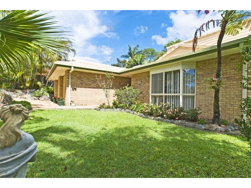 17 Woolmere Street, Carrara QLD 4211