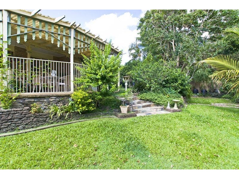 17 Woolmere Street, Carrara QLD 4211