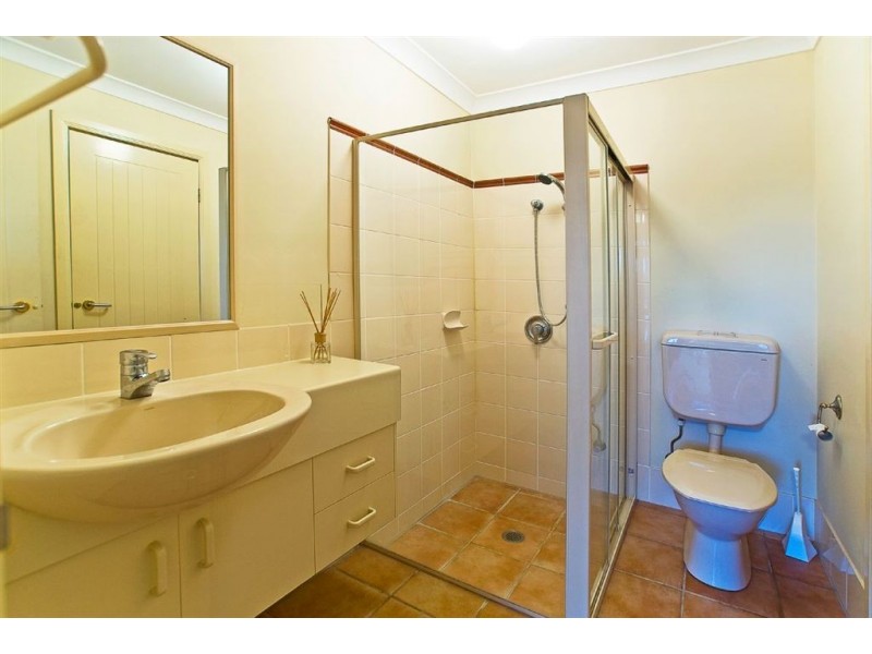 42 John Lund Drive, Hope Island QLD 4212