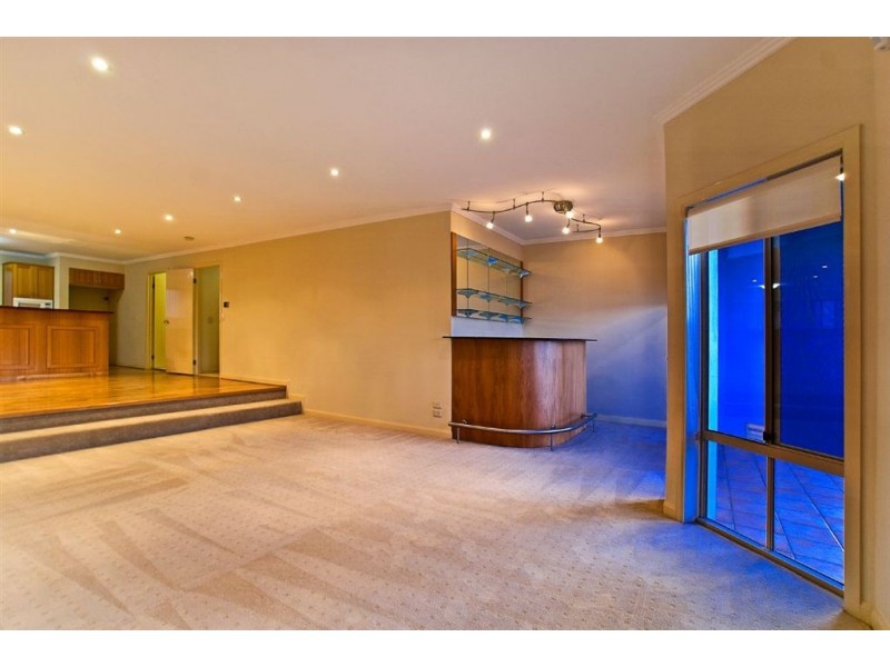 42 John Lund Drive, Hope Island QLD 4212