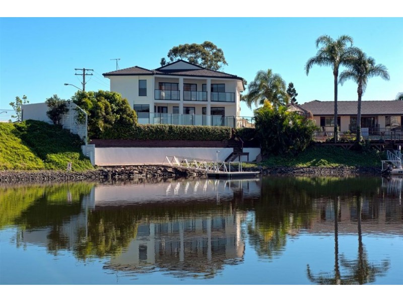 Mermaid Waters QLD 4218