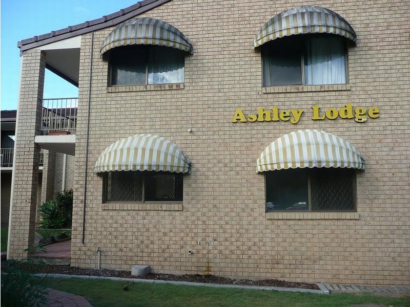 1/8 Jodie Court, Mermaid Waters QLD 4218