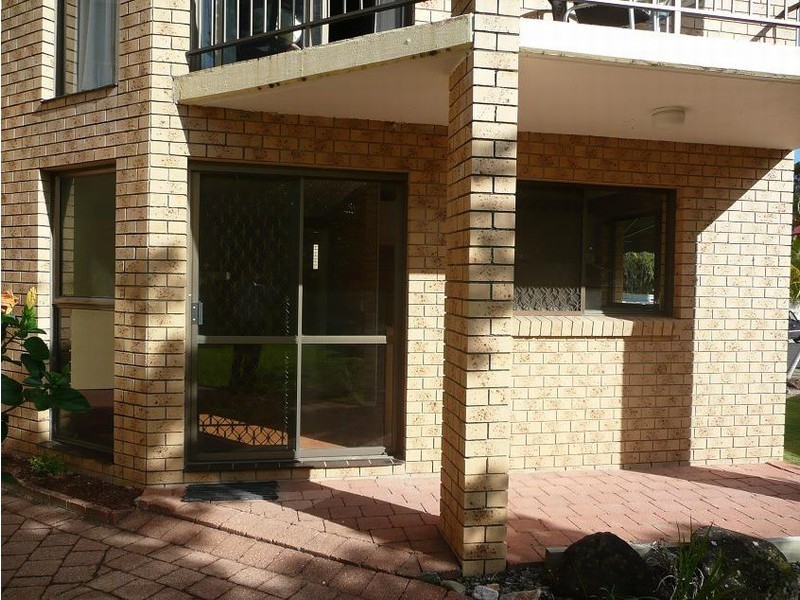 1/8 Jodie Court, Mermaid Waters QLD 4218