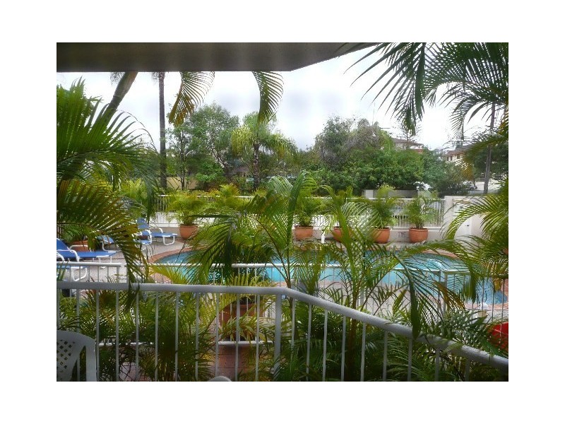 1/24 Jubilee Avenue, Broadbeach QLD 4218