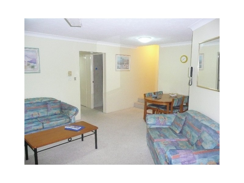 1/24 Jubilee Avenue, Broadbeach QLD 4218