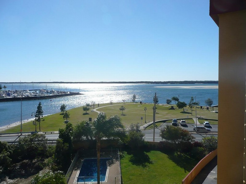 25/554 Marine Parade, Biggera Waters QLD 4216