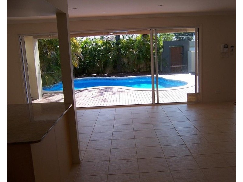 Isle Of Capri QLD 4217
