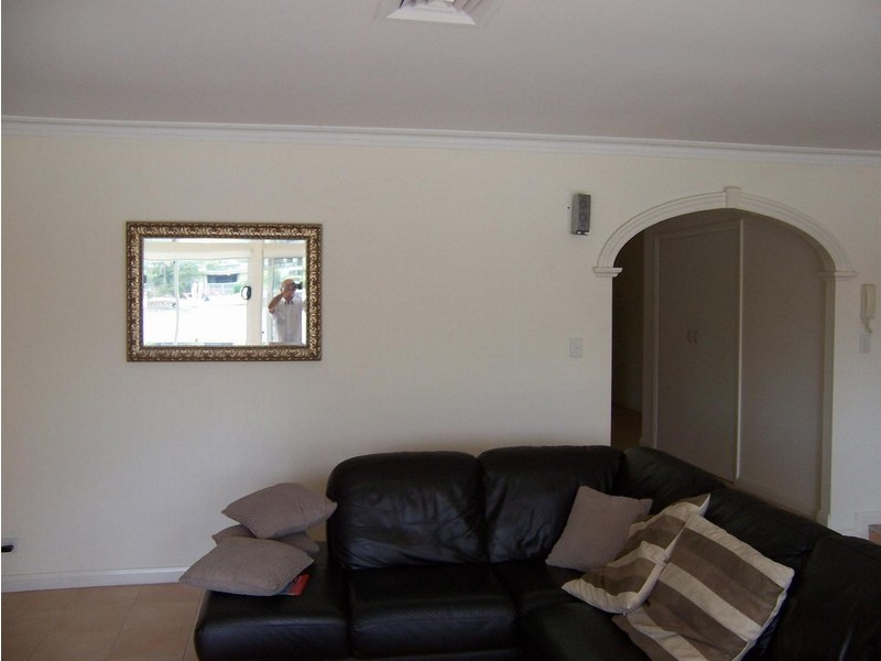 52 Amalfi Drive, Isle Of Capri QLD 4217