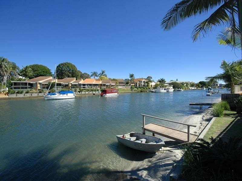 46 Gibraltar Drive, Isle Of Capri QLD 4217