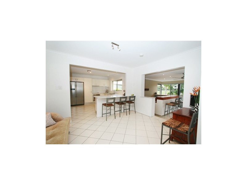 46 Gibraltar Drive, Isle Of Capri QLD 4217