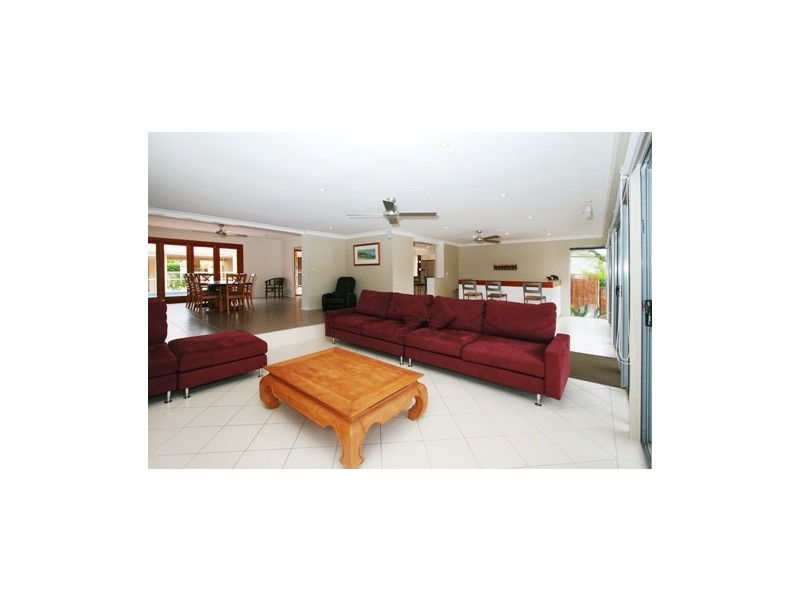 46 Gibraltar Drive, Isle Of Capri QLD 4217