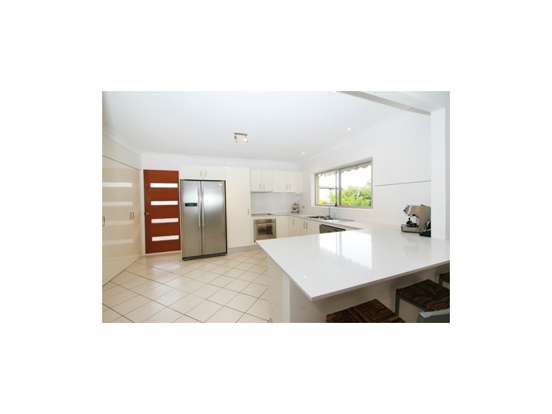 46 Gibraltar Drive, Isle Of Capri QLD 4217