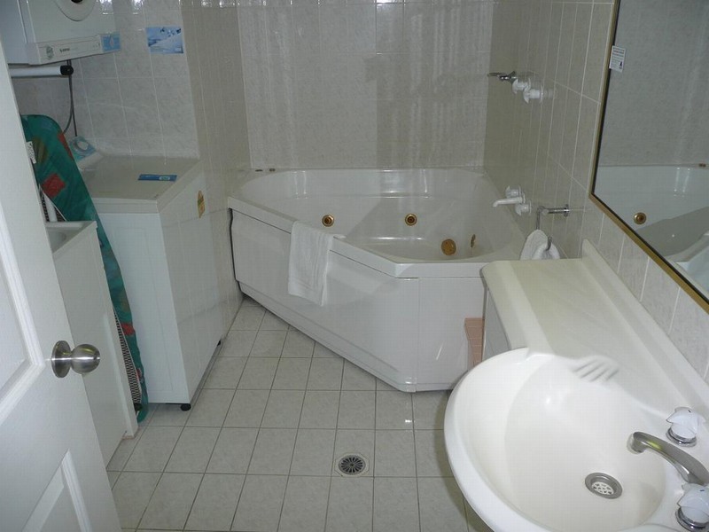 Biggera Waters QLD 4216