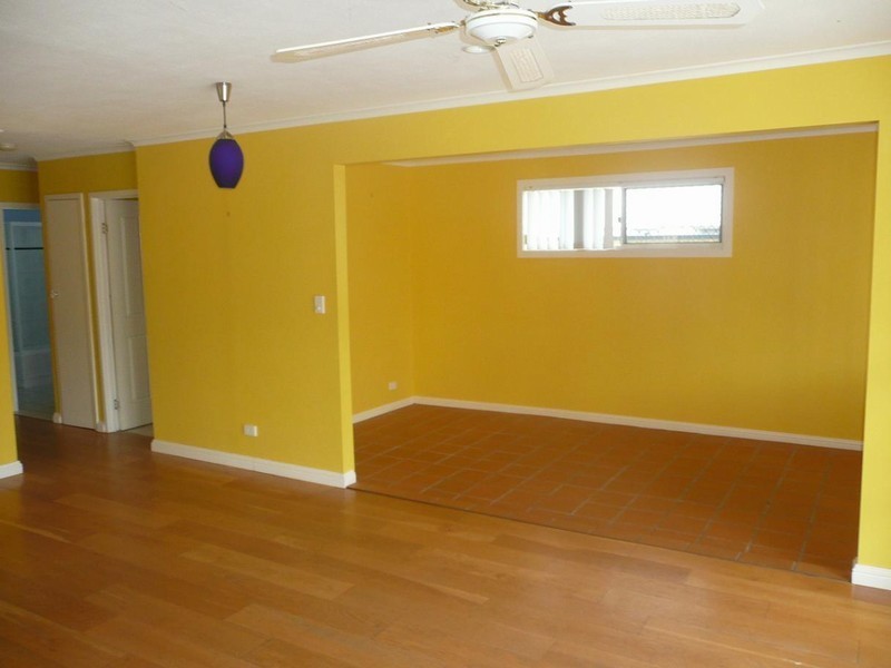 36 Dawn Parade, Miami QLD 4220