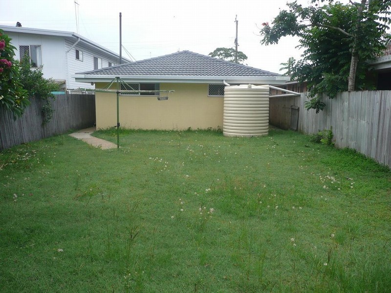 36 Dawn Parade, Miami QLD 4220