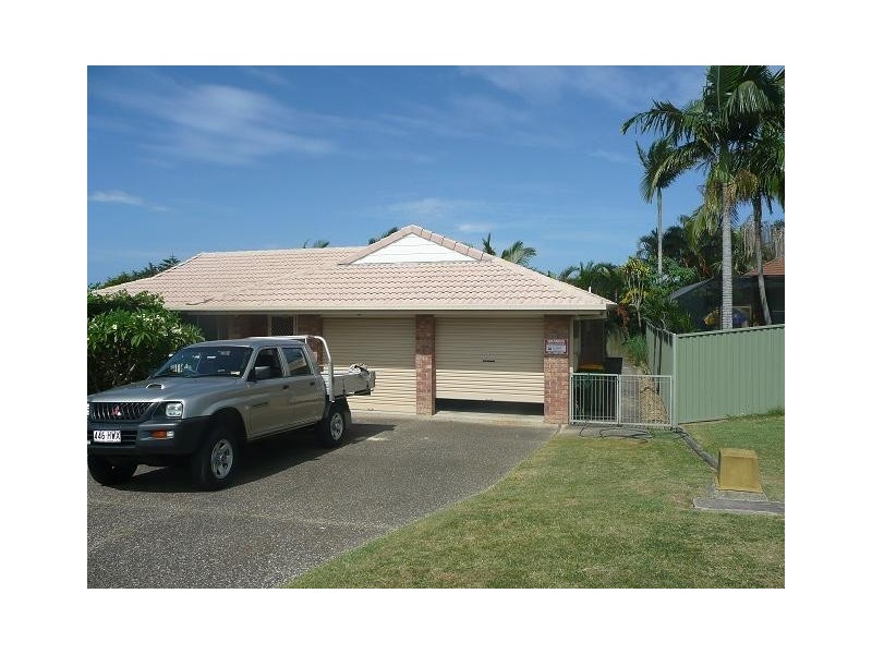 4 Balwyn Court, Arundel QLD 4214