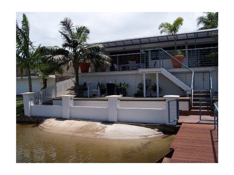 Isle Of Capri QLD 4217