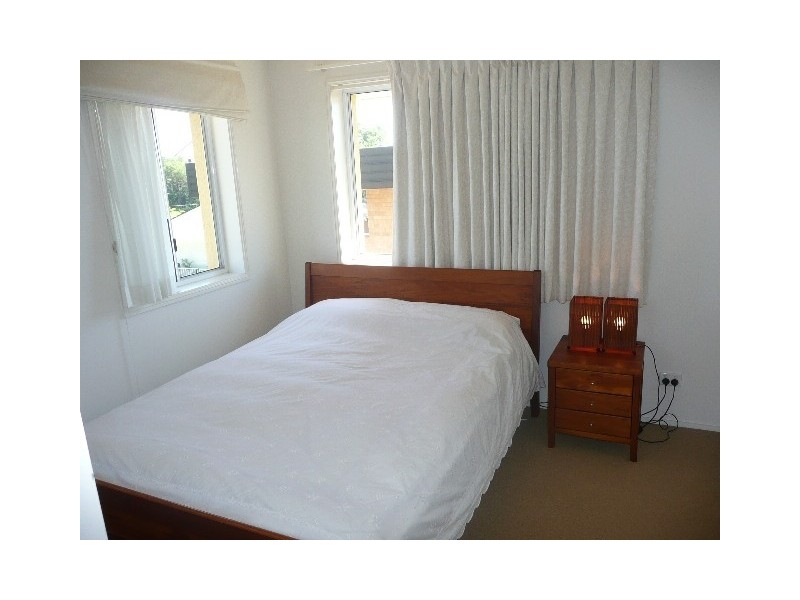 Chevron Island QLD 4217